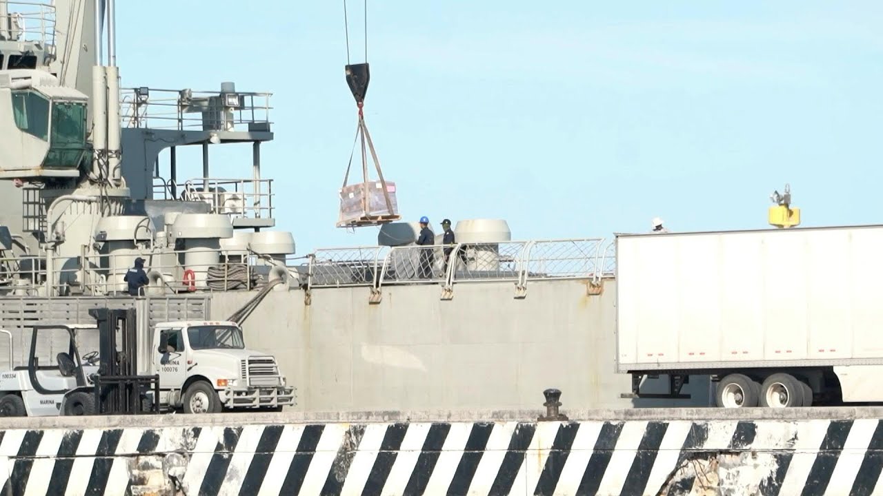 Mexico loads humanitarian aid onto ship bound for shortage-hit Cuba | AFP