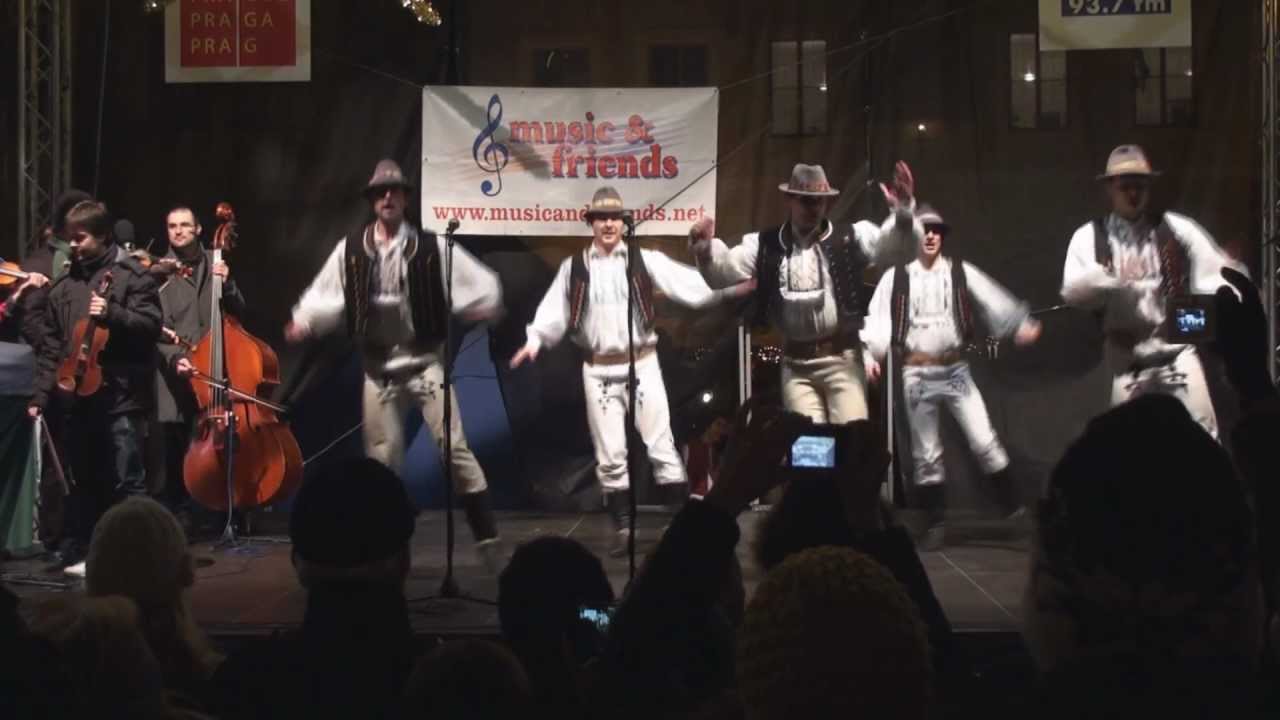 FS Šarvanci - Staroměstské náměstí, Praha, 12.12.2011 - Vánoční trhy