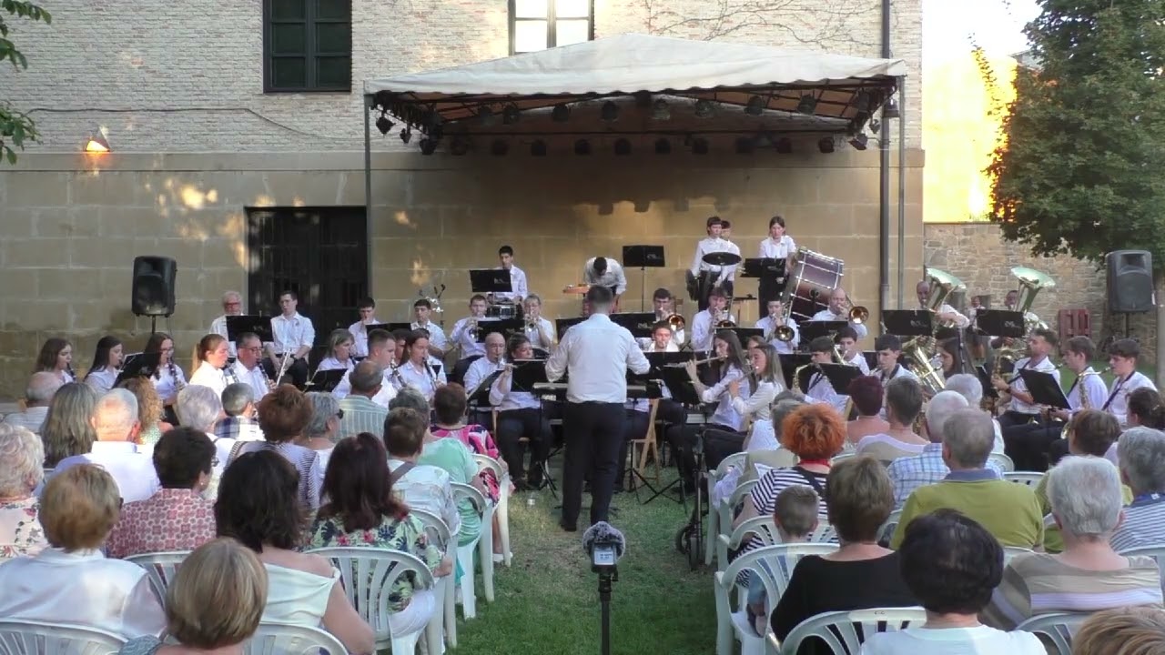 Curro Romero. Pasodoble. J. J. Puntas. Banda Municipal de Sangüesa.