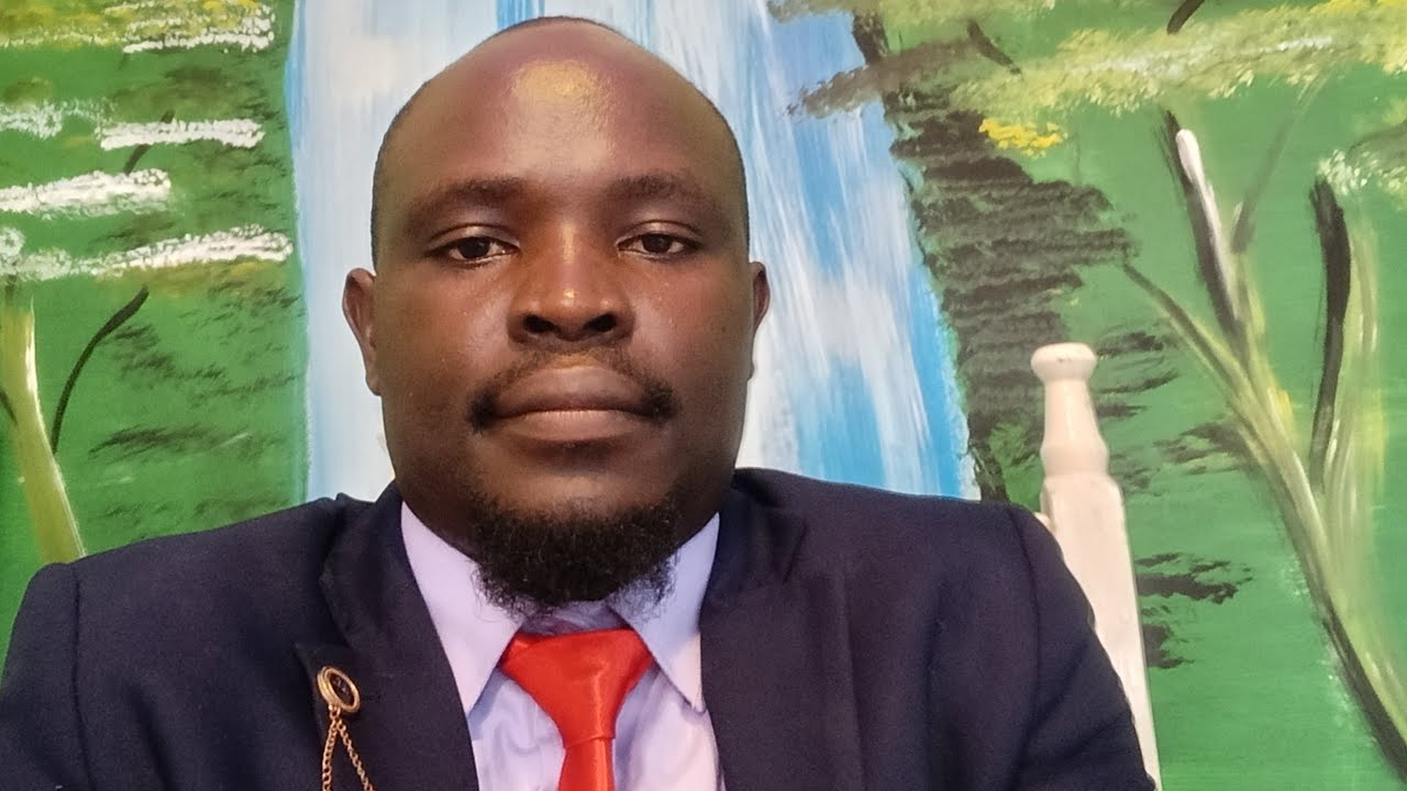 Watakuinukia Kwa njia moja Watakimbia mbele zako Kwa njia Saba.....