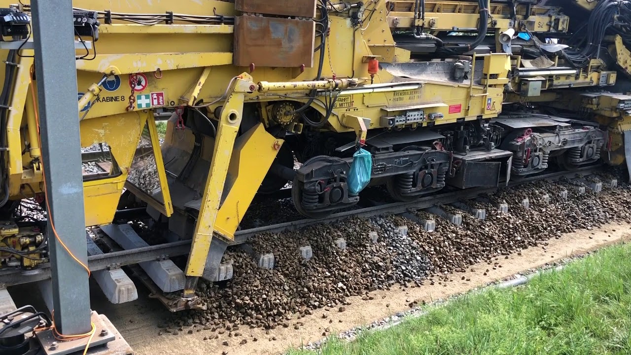 Fahrbare Gleisfabrik PM 1000 URM