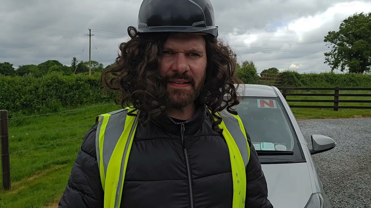 Проваленный техосмотр в сельской местности 🇮🇪 🚗