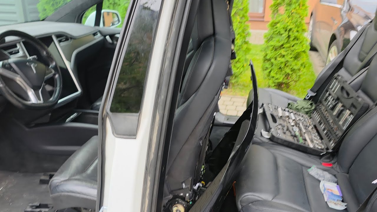 Ремонт спинки сидіння Tesla Model S X (не піднімається) seat back fix