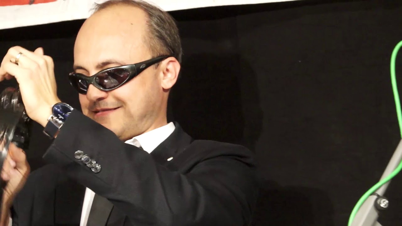 Tolcsvay László az Illés klubban.