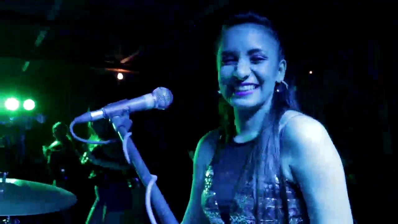 LAS NENAS Y SU ORQUESTA - LAS PEGADITAS VENEZOLANAS (D.R.A.) [EN VIVO]
