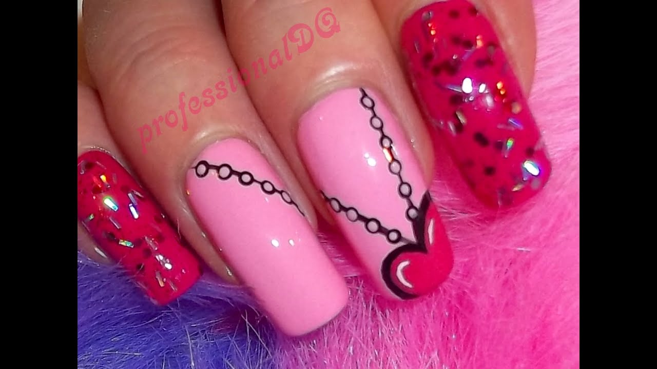 Romantic Heart Pendant Nails