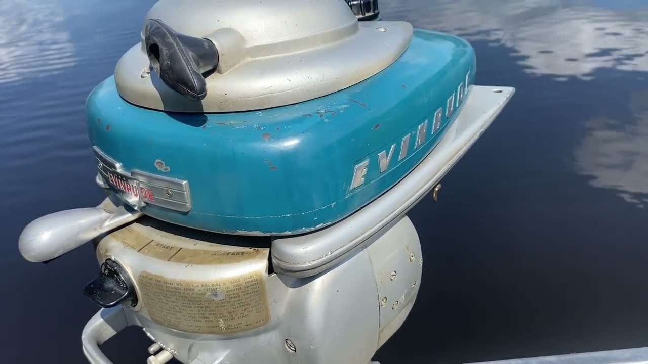 1948 Evinrude Zephyr 5.4hp FOUR cylinder antique outboard AOMCI