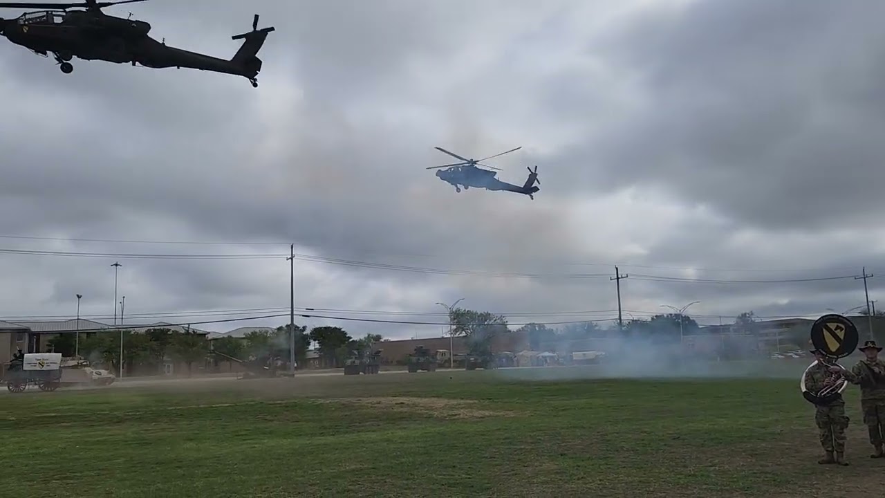 Cavalry charge at 1st Cavalry Division parade (9/16/22)