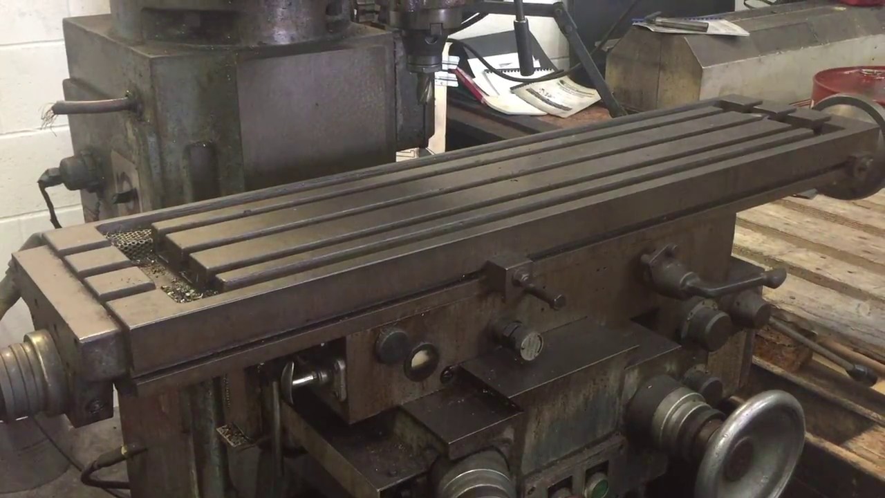 Elliott Turret Milling Machine