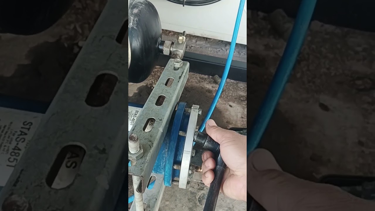 Proper installation of SERVICE HAND VALVE 