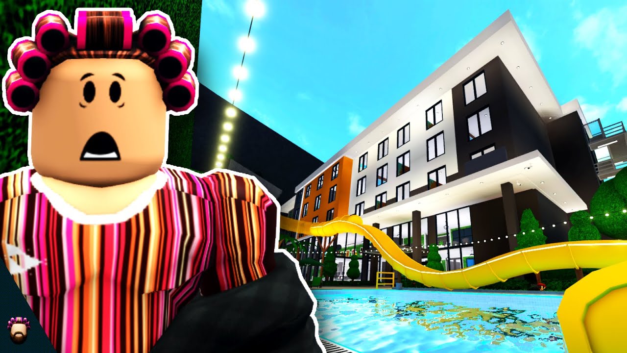 Visiting The Scariest Hotel In Bloxburg.. (120% Plot Data)