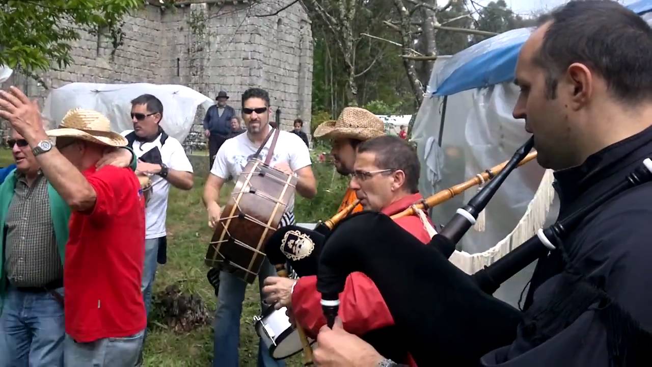 Solo te pido, solo te pido de los Fenómenos en Breamo 08/05/2011