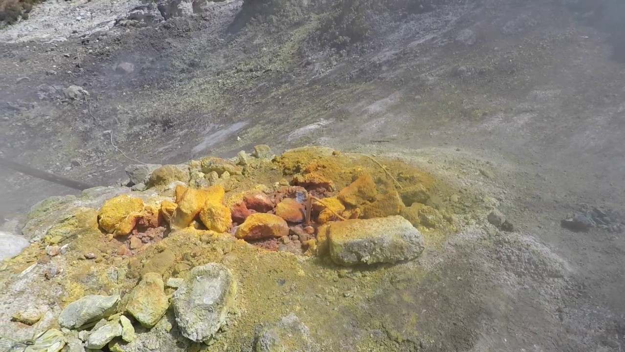 Solfatara Volcano, Pozzuoli, Italia
