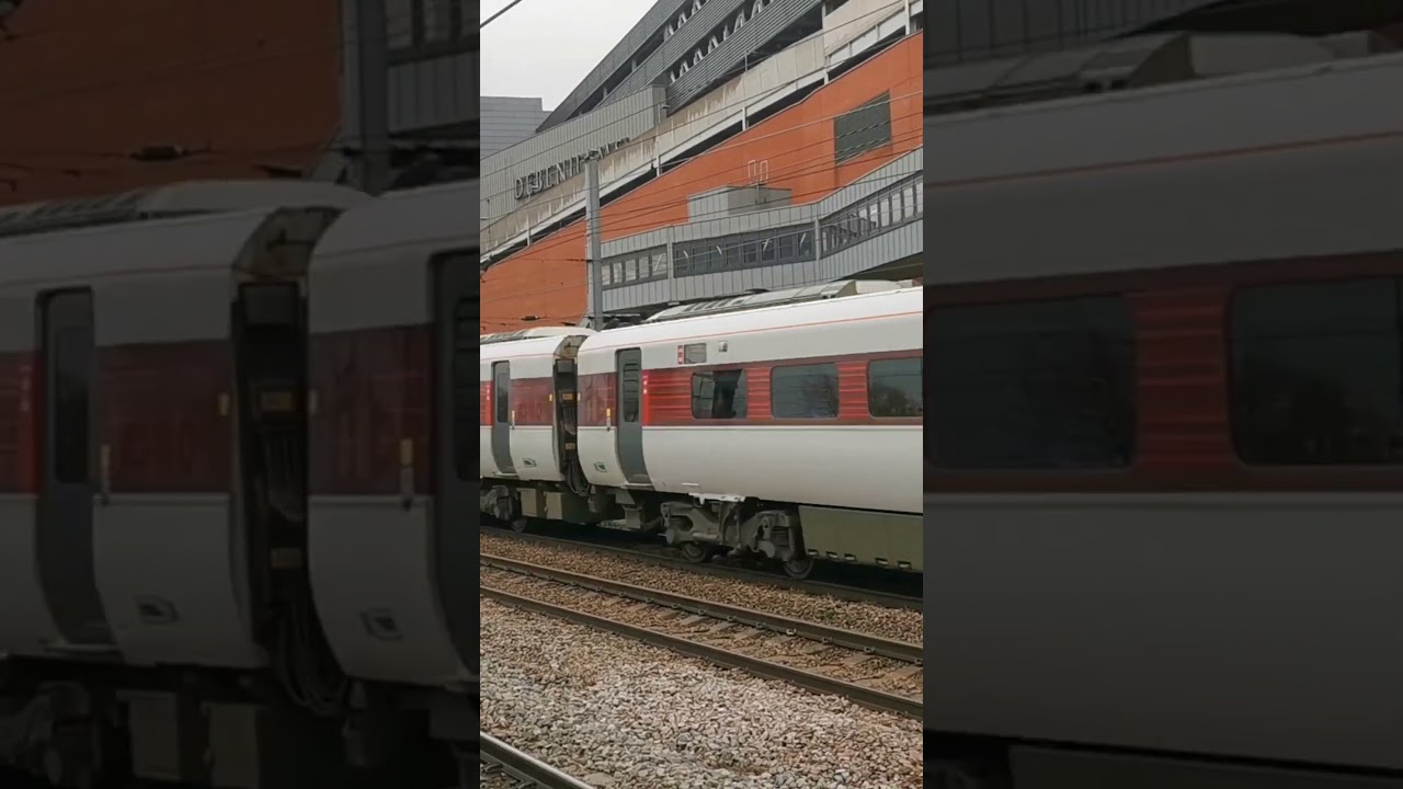 801202 passing Doncaster (27/10/22)