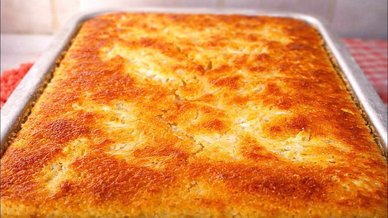 Bolo de MANDIOCA/ Aipim com COCO fresco | tudo no liquidificador – Fica Cremoso e Irresistível!