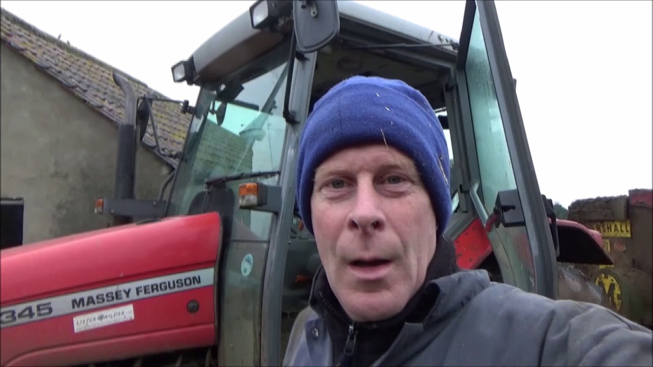Changing headlamp bulb on the Massey Ferguson 4345