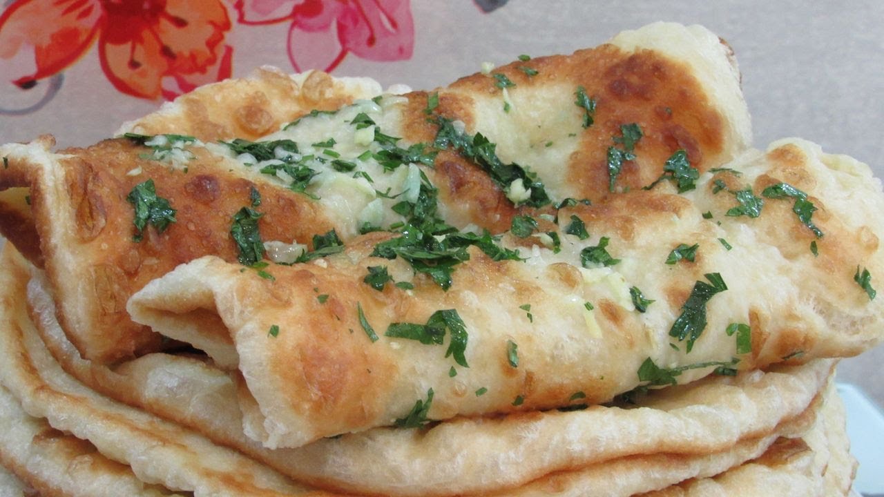 Так просто, что делать будете ИХ каждый день! Лепешки с чесноком на сковороде