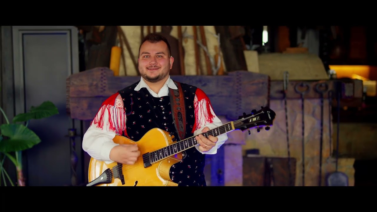 ANSAMBEL NATURA - Mladi Dolenjci (official video)
