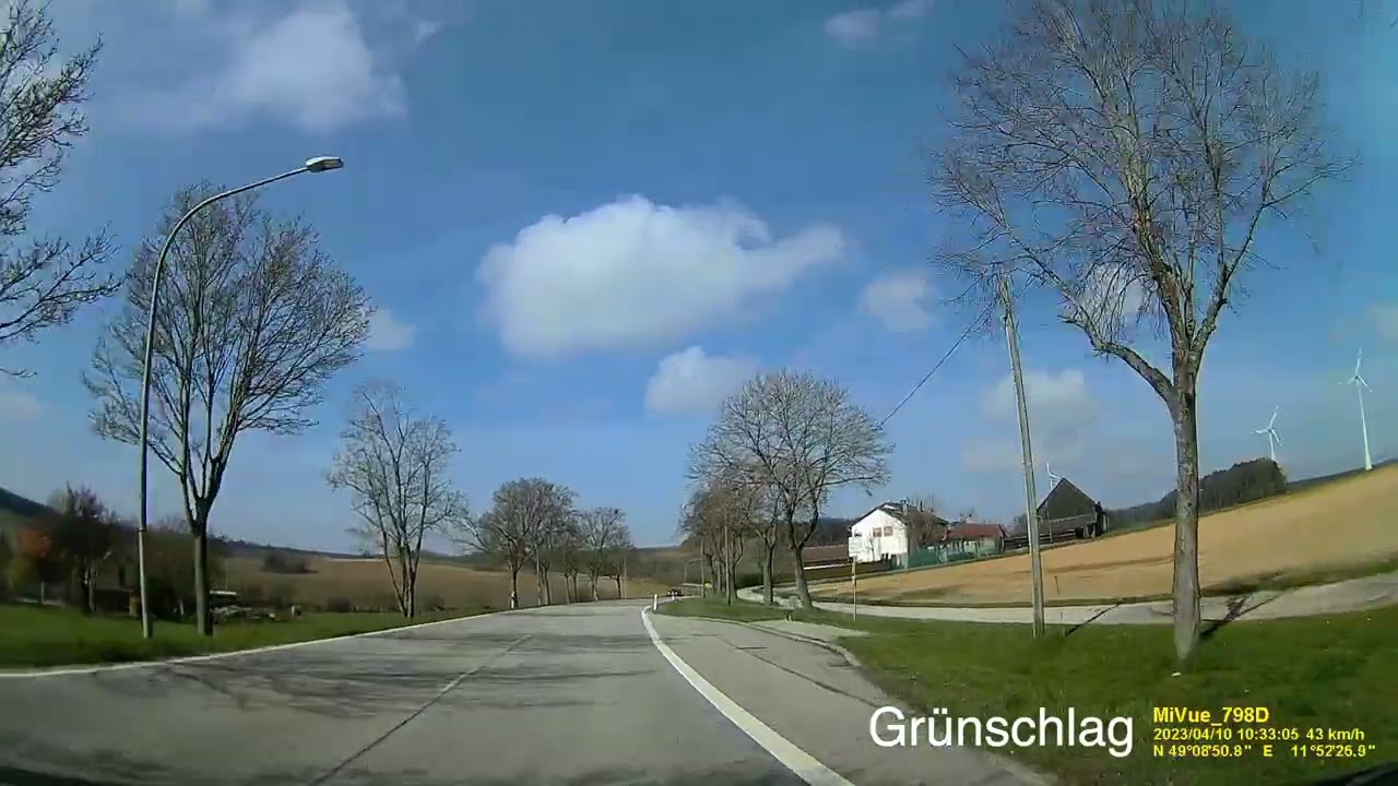 D: Gr&uuml;nschlag. Markt Beratzhausen. Landkreis Regensburg. Ortsdurchfahrt. April 2023