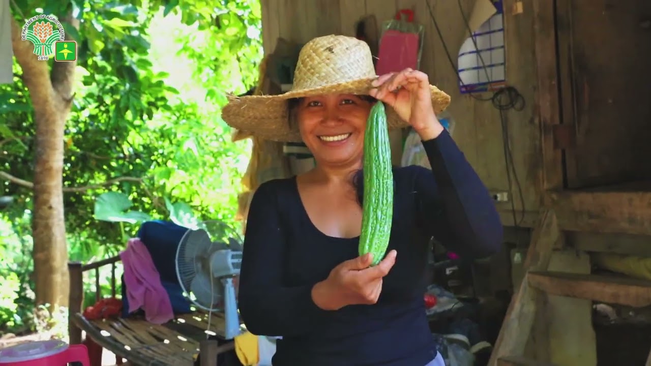Buhay Bukid ni Maureen  (digital farmer-turned-vlogger )