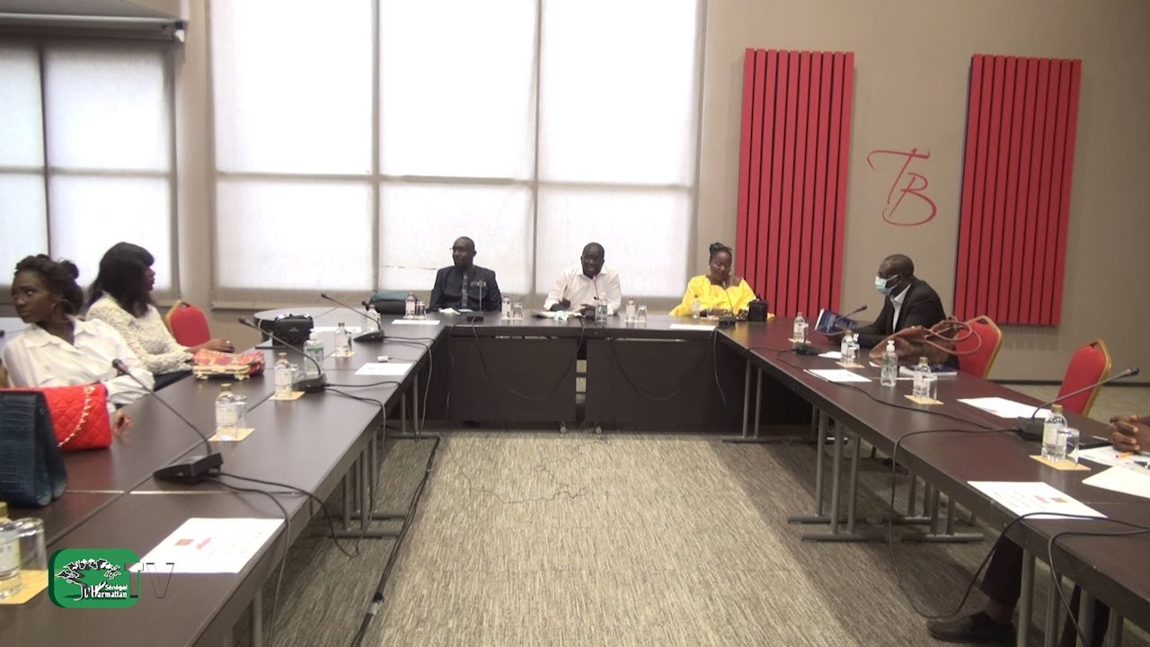Dédicace du livre L'IMPACT DU RÈGLEMENT SUR LA PROTECTION DES DONNÉES (RGPD) EN AFRIQUE