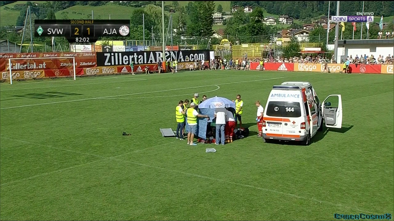 Abdelhak Nouri collapses on pitch in Ajax vs Werder Bremen friendly July 8, 2017