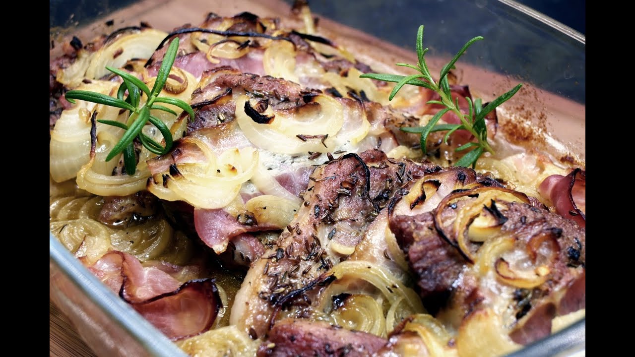 Свиная шея, запеченная таким способом, получается невероятно вкусной.