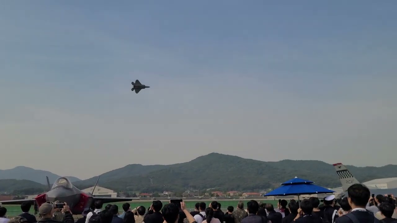 압도적인 퍼포먼스 !! 지구최강 전투기 F22 아덱스 2023 (US Airforce F-22 at ADEX 2023 Korea)