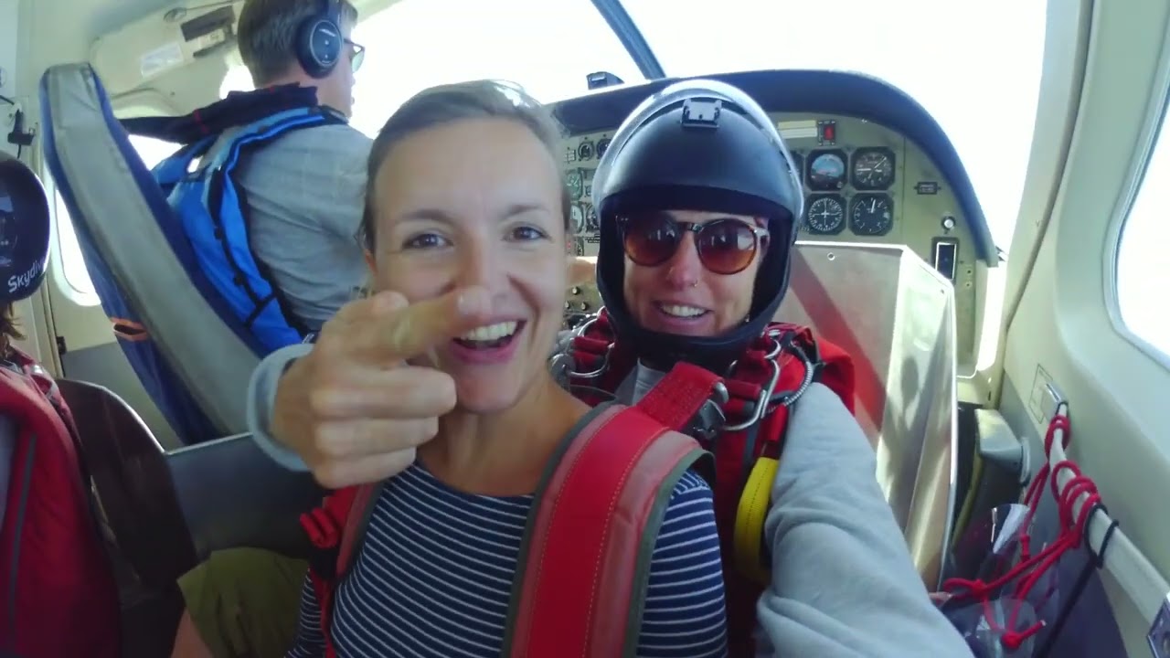 Parachutesprong 13000 ft boven Texel