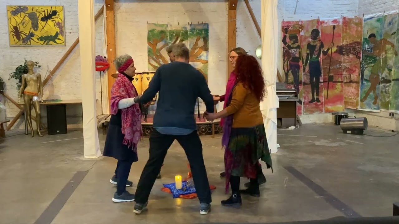 Lehrvideo 1. Kreistanz „we all come from the goddess „