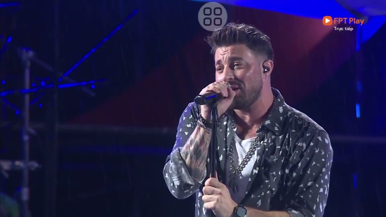 [Official] Blue - U Make Me Wanna - live in Hanoi Việt Nam - HAY Glamping Music Festival 2022