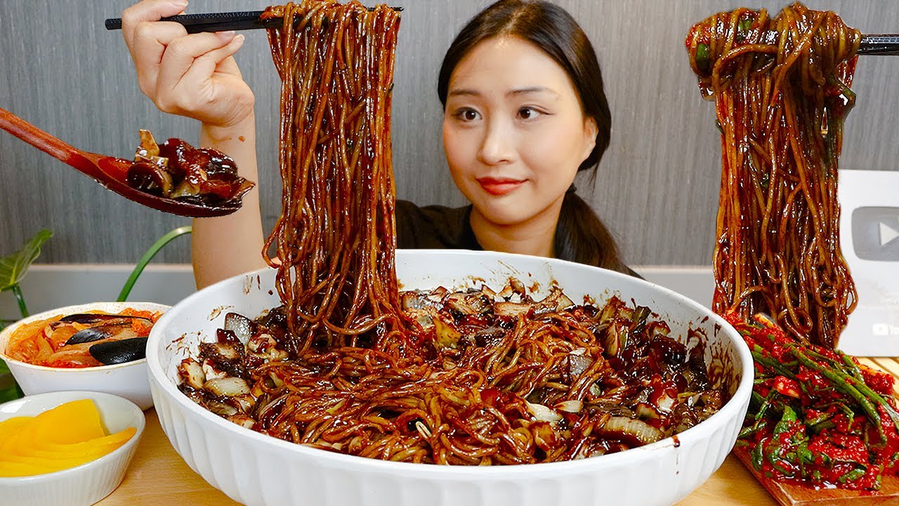MUKBANG) 간짜장 3그릇 실비파김치 짜장면 먹방 Jjajangmyeon Real Sound asmr eating