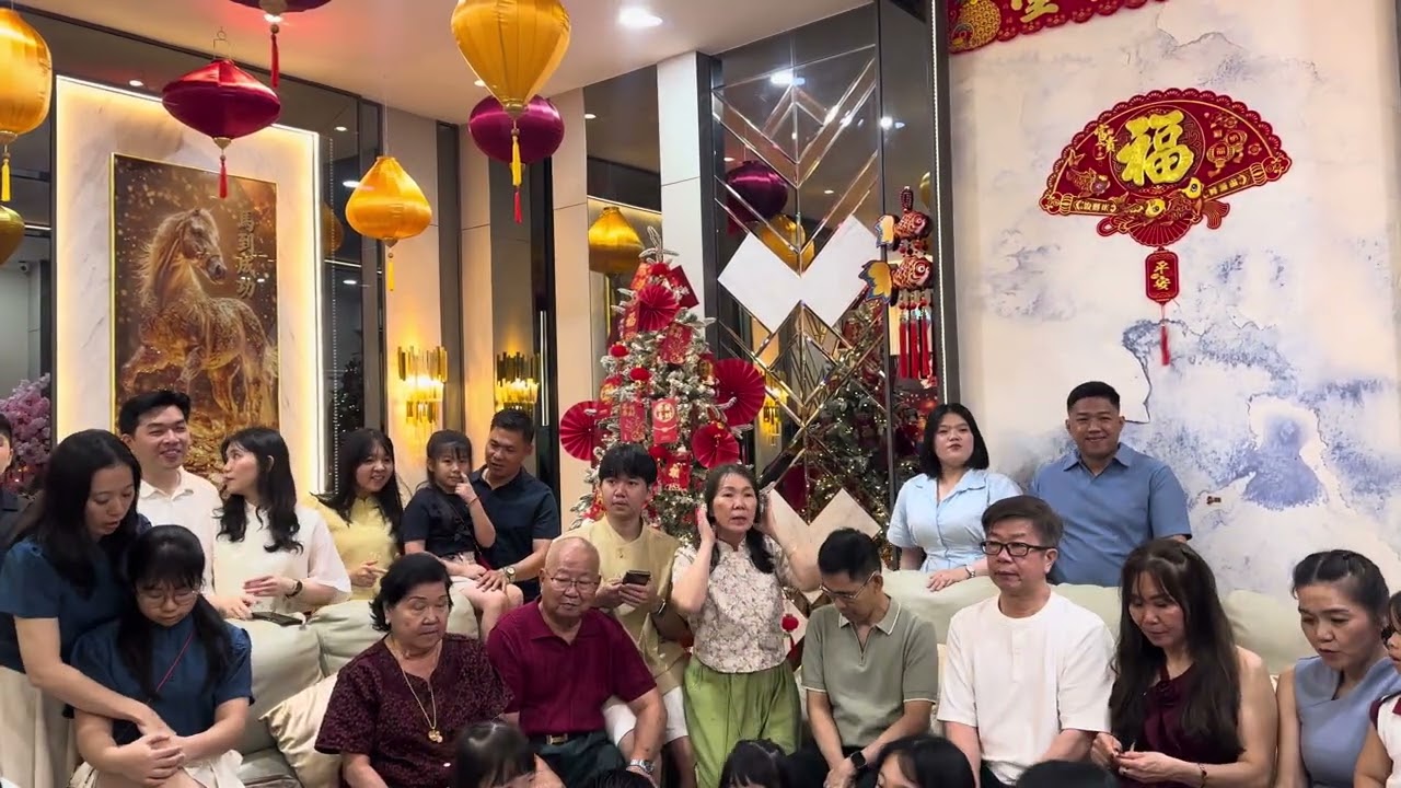 Tzu family —- poto poto