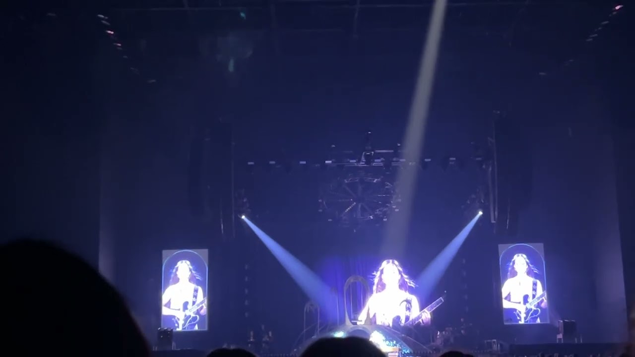 Letter To My 13 Year Old Self by Laufey (Live Copenhagen)