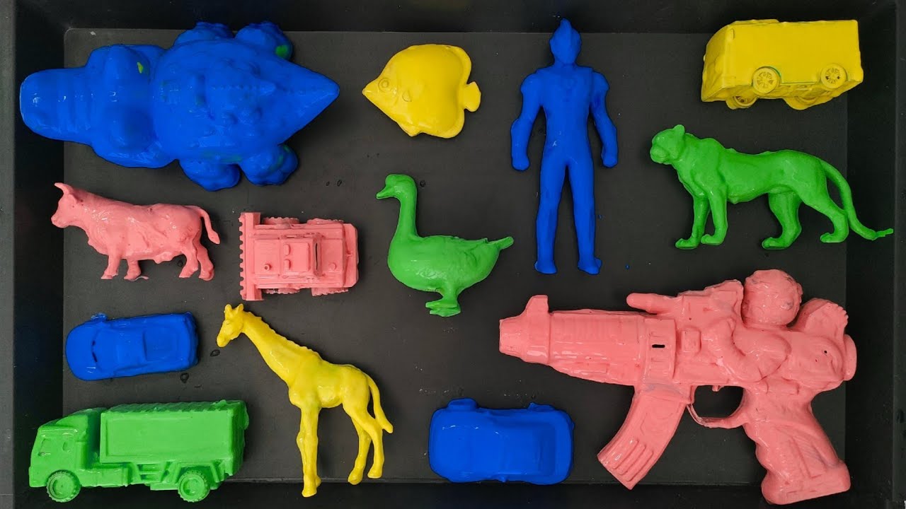 Membersihkan Mainan Mobil Balap, Truk Box, Beko, Buldoser, Mobil Polisi, Mainan Hewan, Bebek, Sapi.