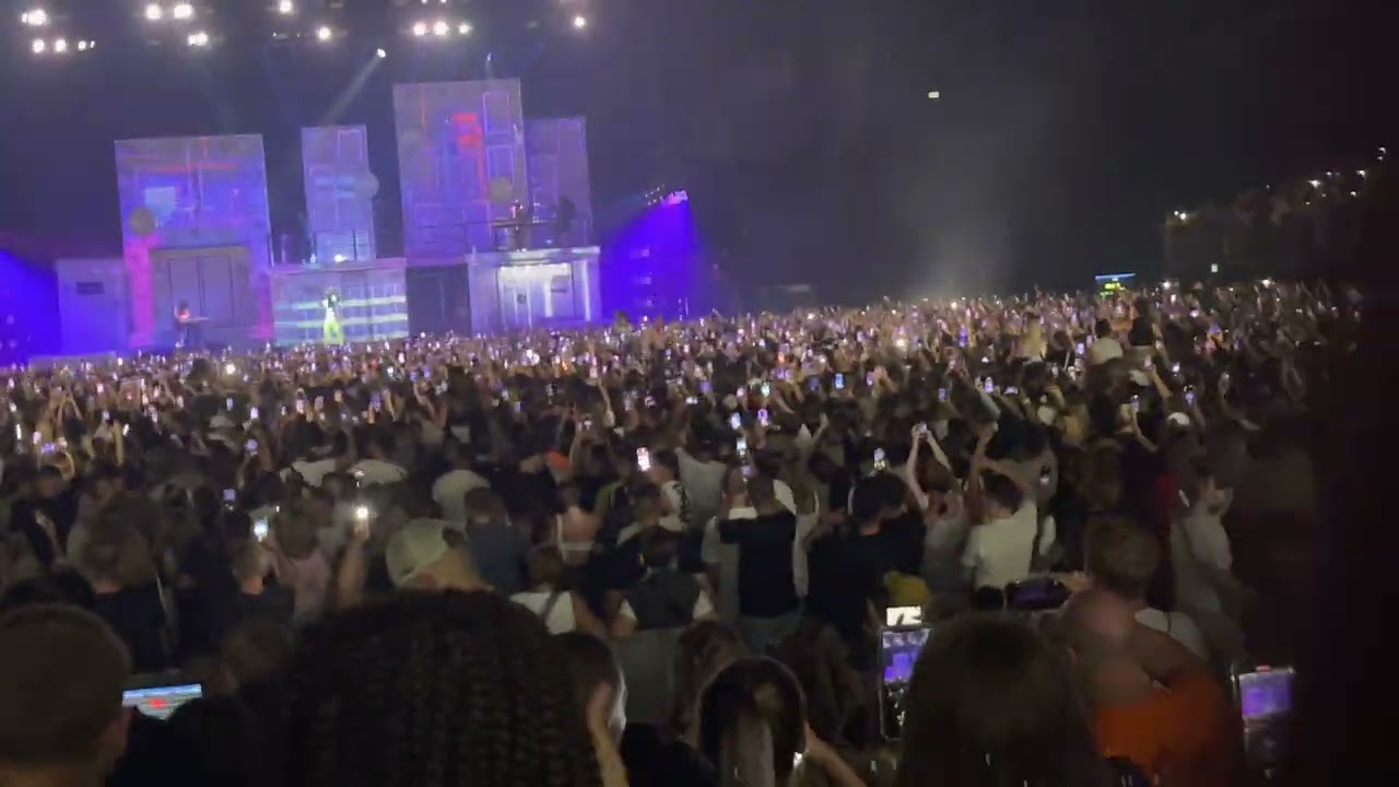 Ninho - La vie qu’on mène - Palais 12 2022 (LIVE)