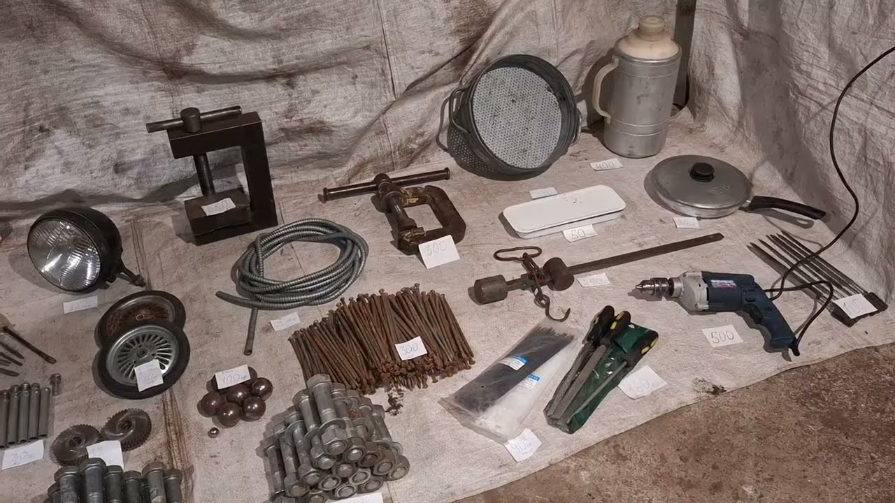 9 грудня 2025 р. барахолка на дому 🇺🇦 різні речі 🔩,ключі ,струбцина ,термос 
