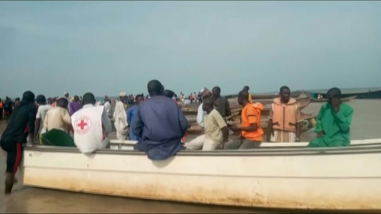Rescuers search for bodies after Nigeria boat tragedy | AFP