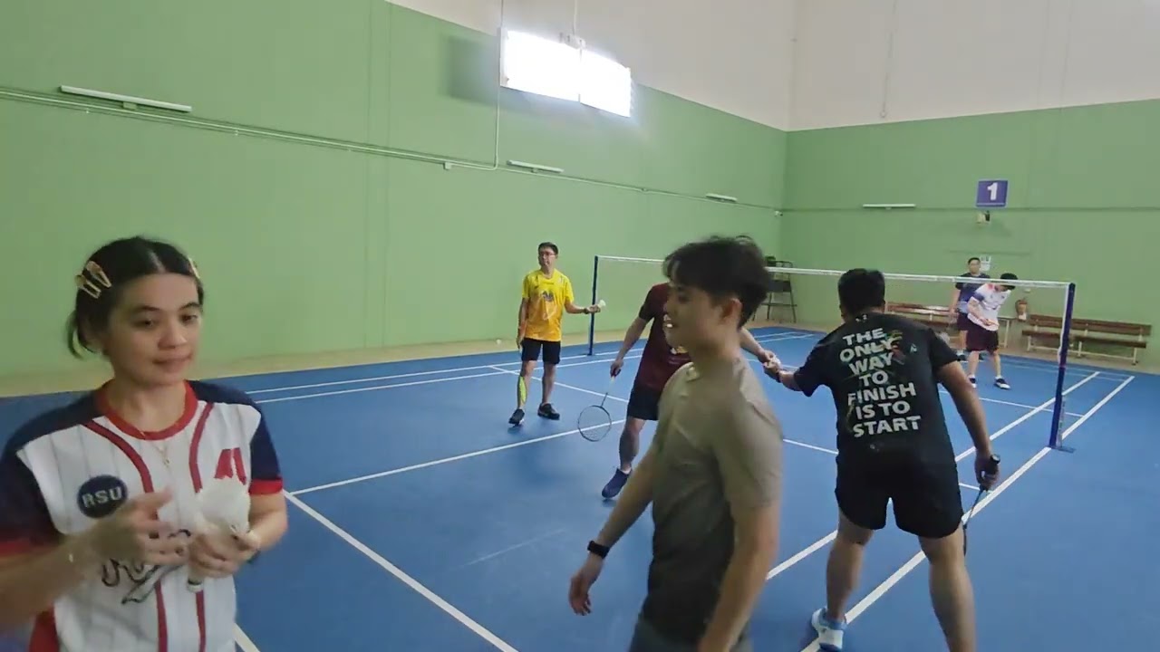 วันจันทร์ สมาชิกน่ารักทุกคน🏸 9