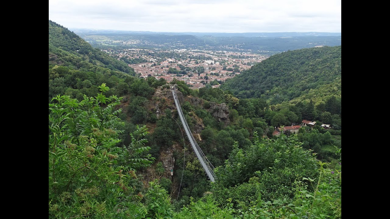 La Passerelle de Mazamet et le hameau d'Hautpoul en boucle.