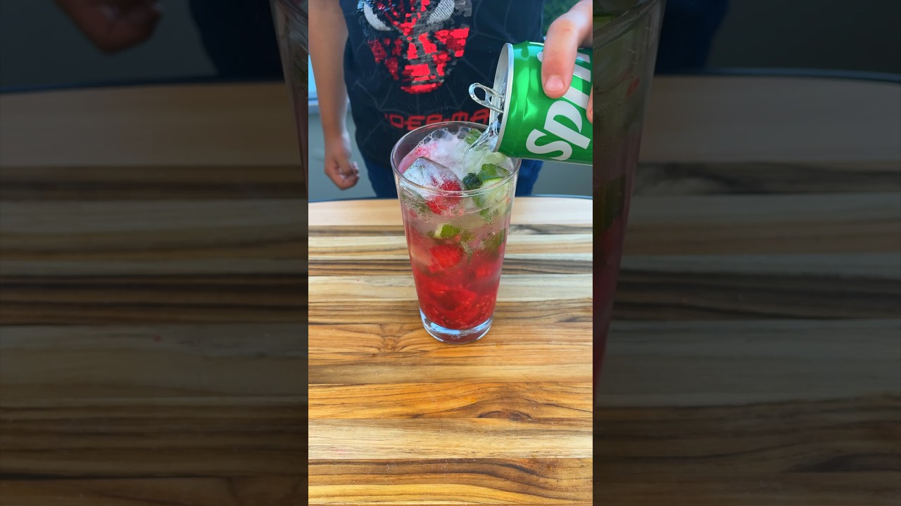Raspberry, Mint, and Lime Fusion Drink #summerdrink #raspberry