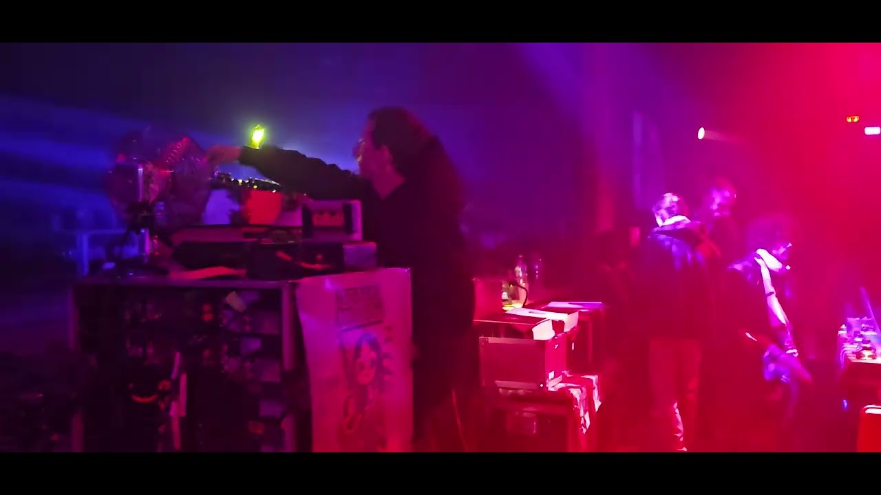 Agobun Soundsystem - Earl Sixteen Dubplate Live Kilowatt Sound Meeting #2 Paris 20231101 003028 HD