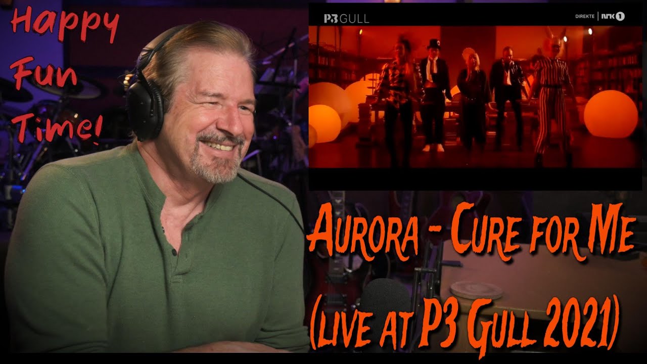 Renaissance Man Reaction to Aurora - Cure for Me (live at P3 Gull 2021)