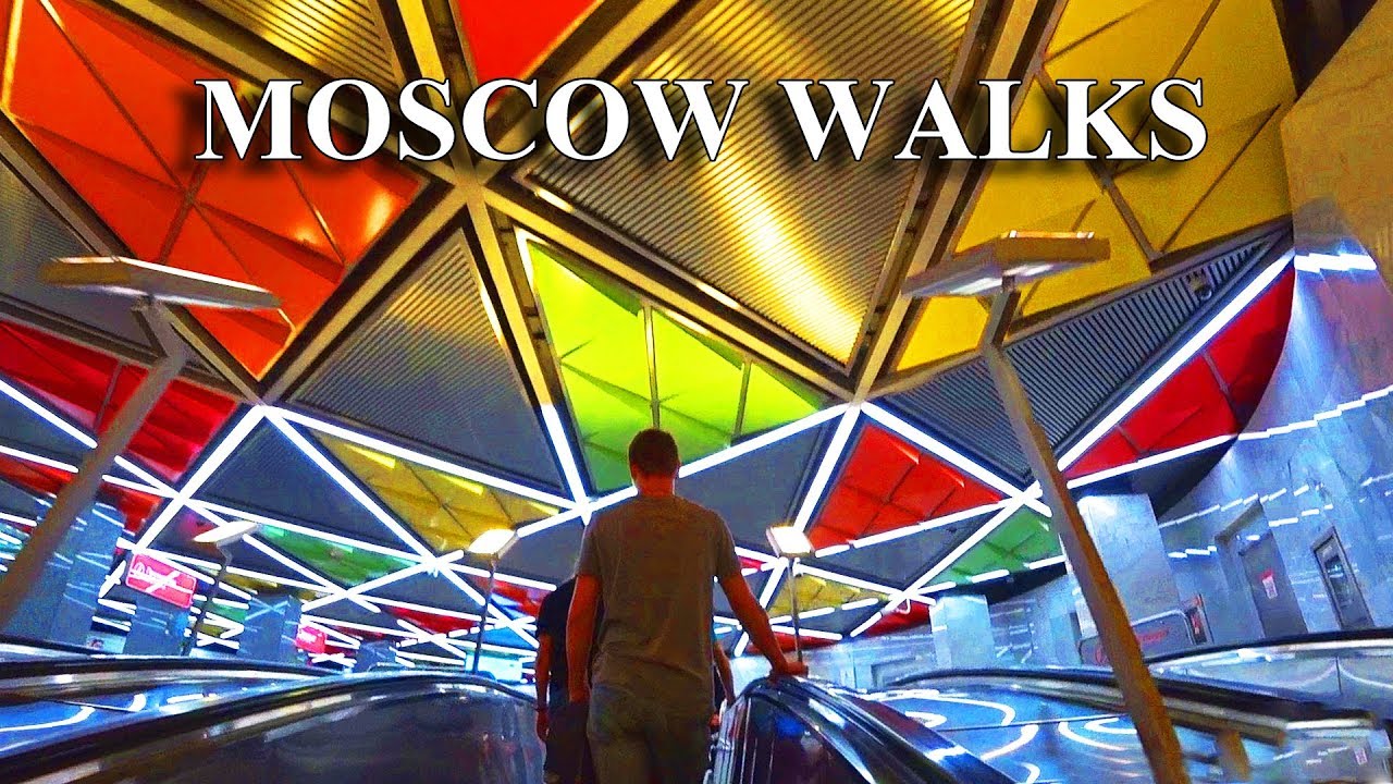 Autumn Walk along Moscow's Shortest Boulevard / Different Russia 2019