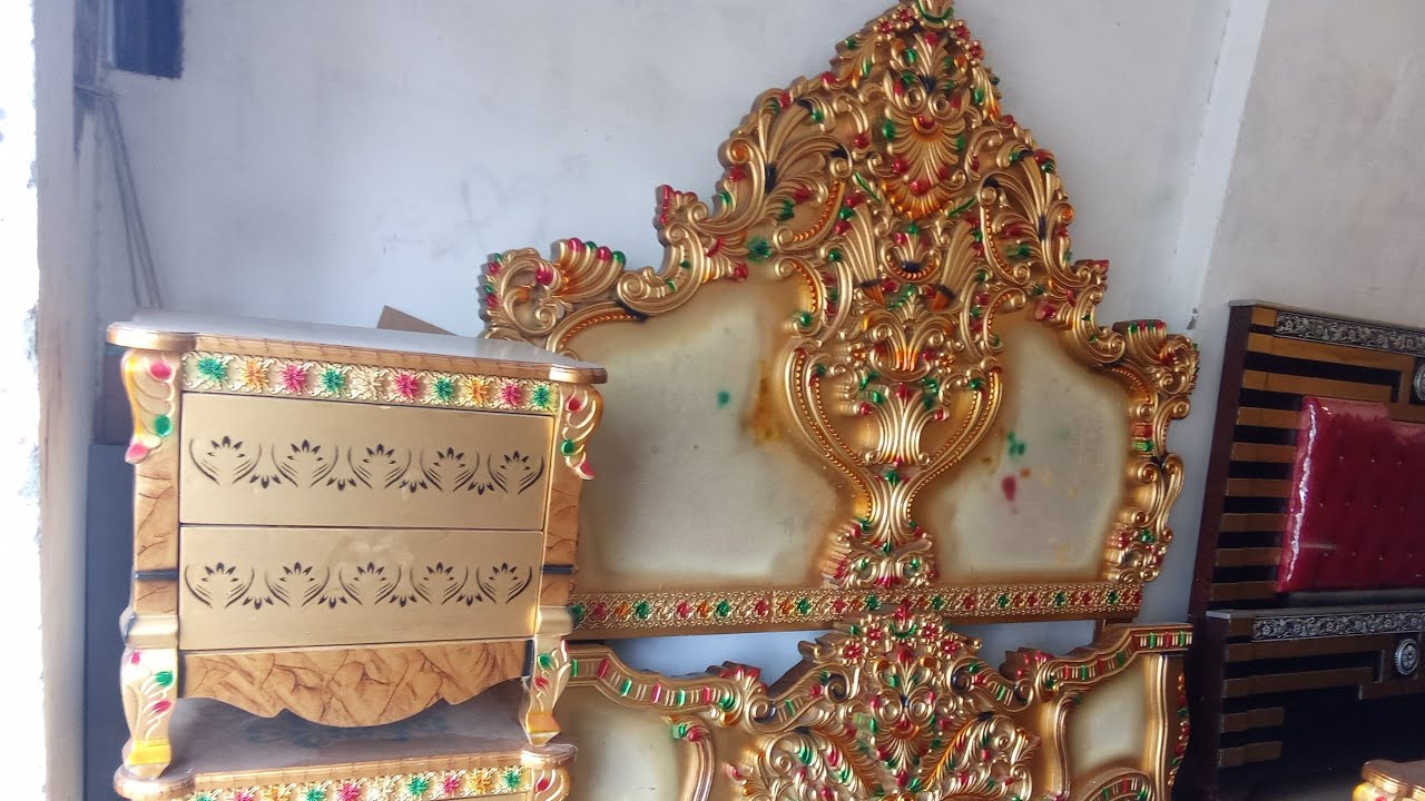 Furniture ke design bed dressing sofa kitchen ki khubsurat setting VIP design safe almari high veloc