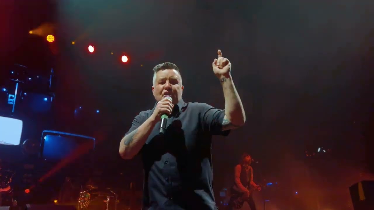 Dropkick Murphys Intro -The Foggy Dew-  Vienna 2023