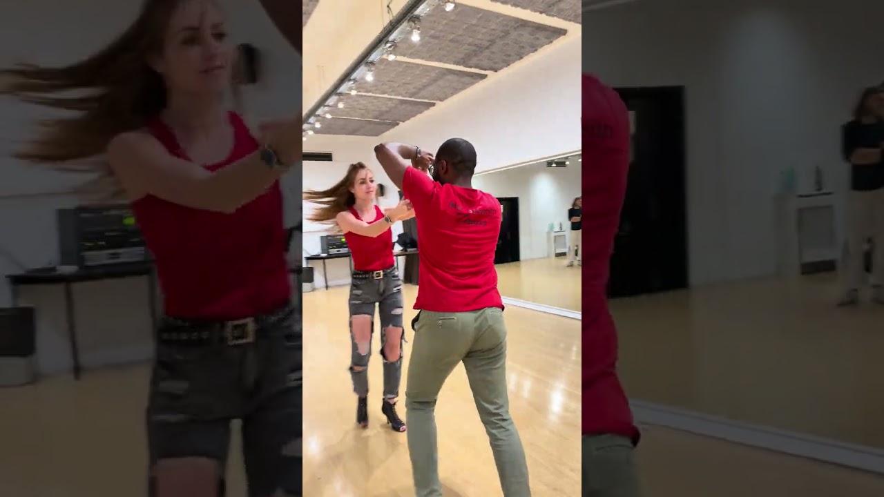 Démo Salsa Cubaine Wood & Noémie - SalsaNueva Paris