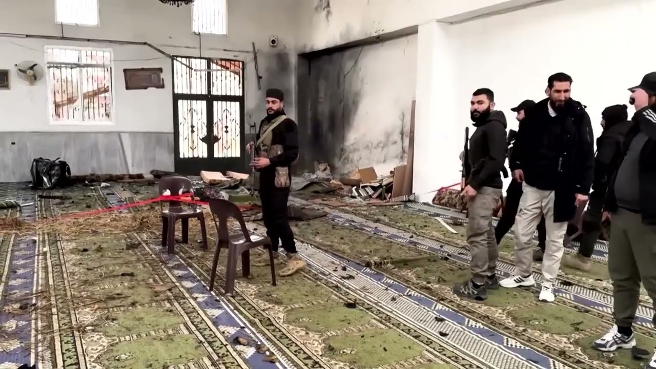 Deadly explosion rocks Alawite mosque in Syria&rsquo;s Homs | REUTERS