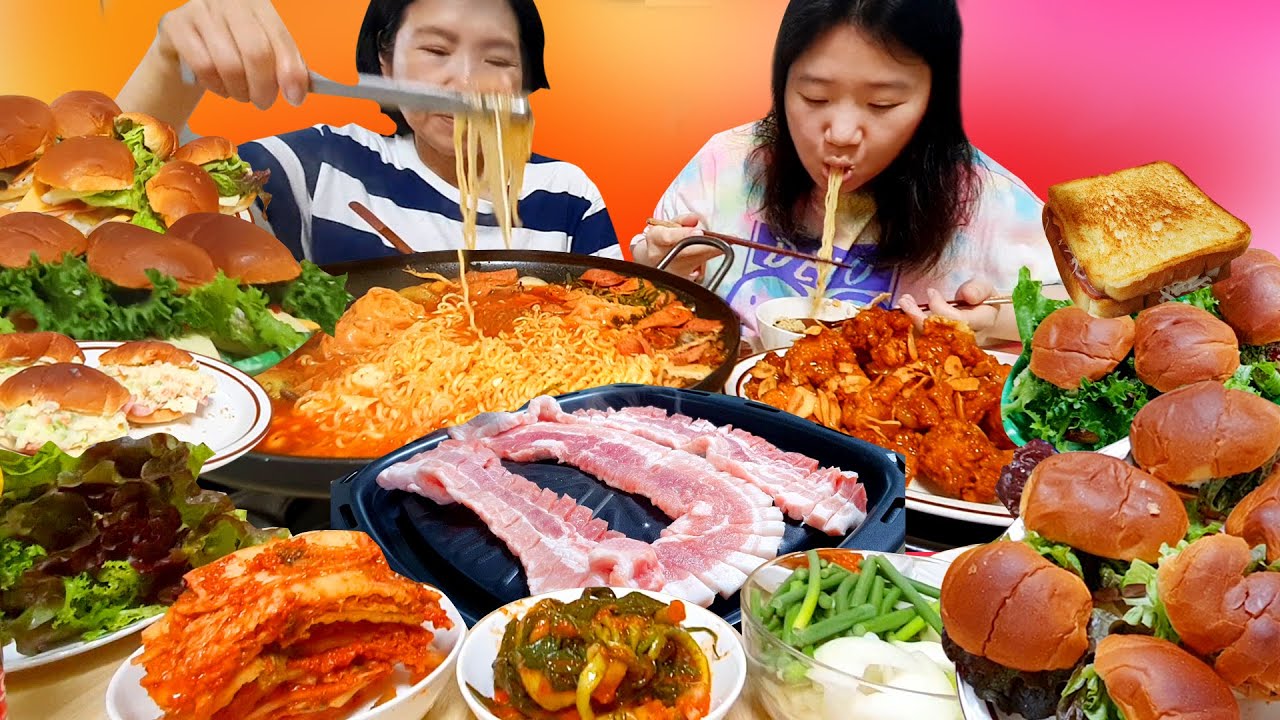 [먹방 브이로그] 벌집삼겹살,고추장삼겹살,부대찌개,달콤마늘치킨,이삭토스트,소고기국,햄치즈샌드위치,헤이즐넛라떼, 초코모카웨하스,에그샌드위치,옥수수깡,초코프레첼,초코렐라,하미가 메론
