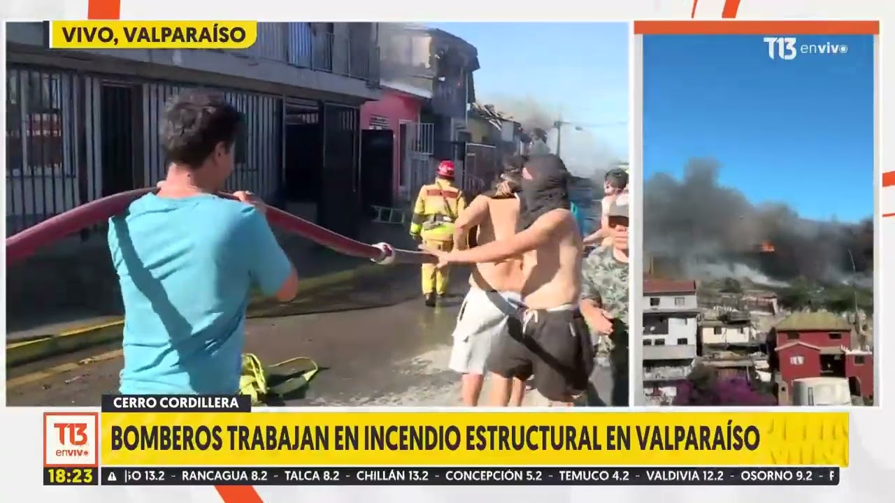 Bomberos trabaja en incendio estructural en Valparaíso